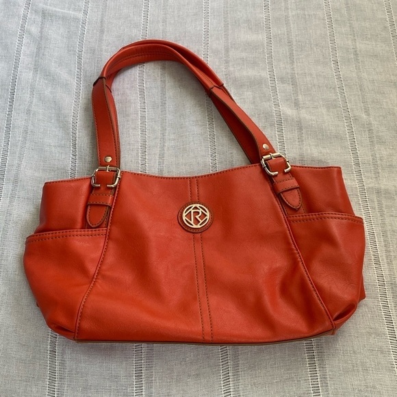 Relic Handbags - Relic vibrant orange shoulder bag.
